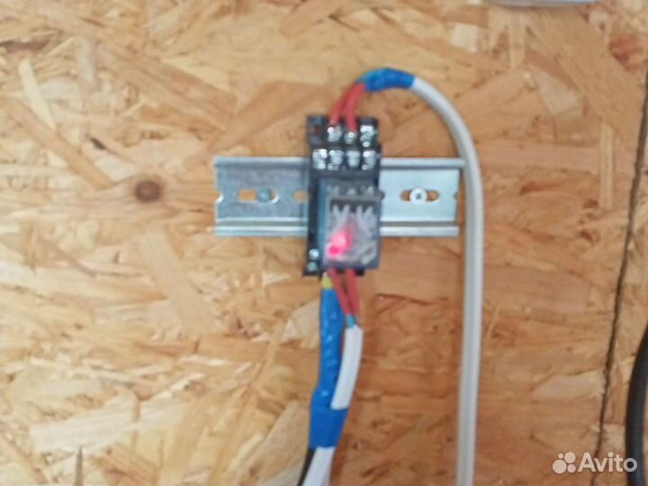 Инкубатор 270 куриных яиц