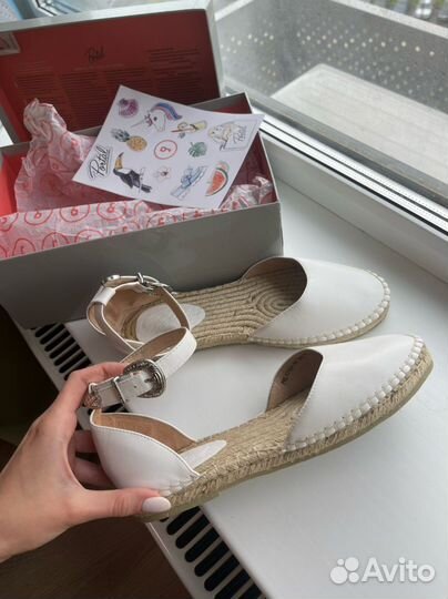 Новые сандалии/эспадрильи Portal