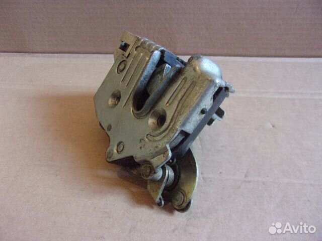 Мерседес 190 W201, 85г. замок задний левый