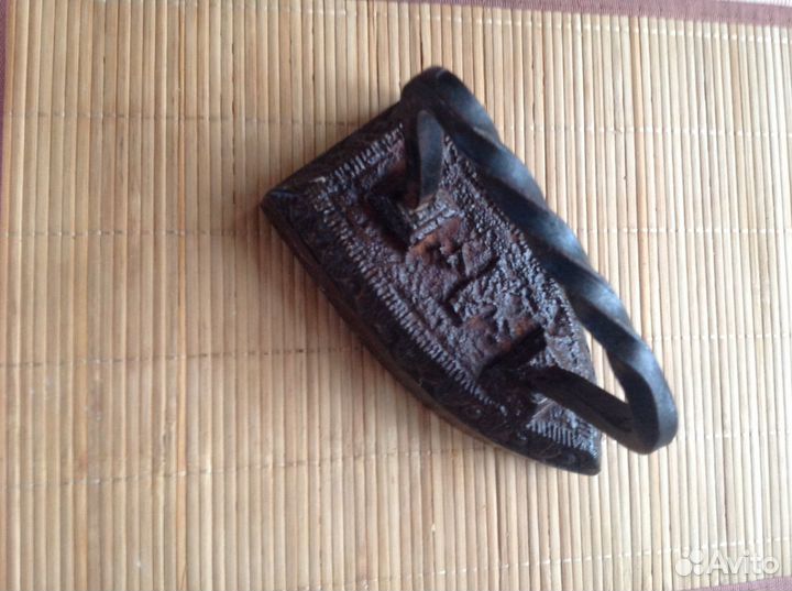 Утюг чугунный старинный