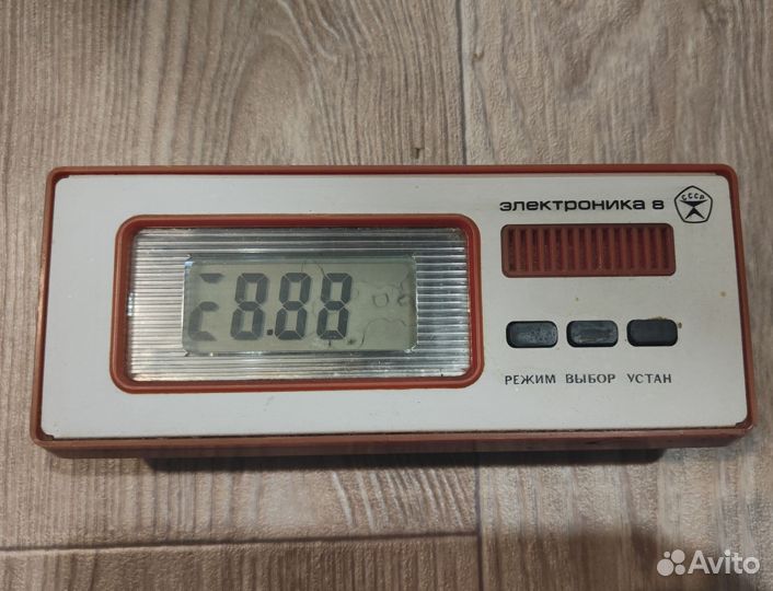 Электронные часы Электроника 8