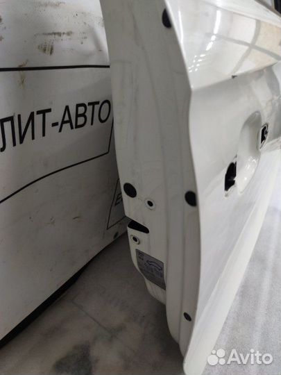 Дверь передняя правая Audi A1 8X 2012