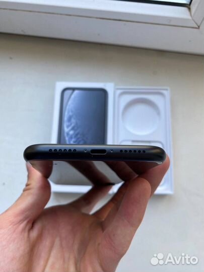 iPhone Xr, 64 ГБ