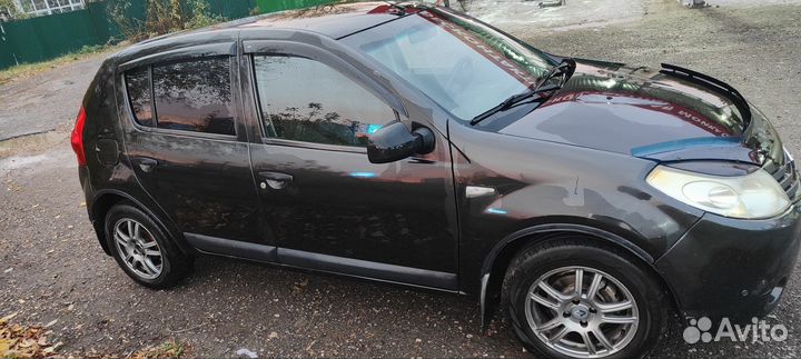 Renault Sandero 1.6 AT, 2011, 237 000 км