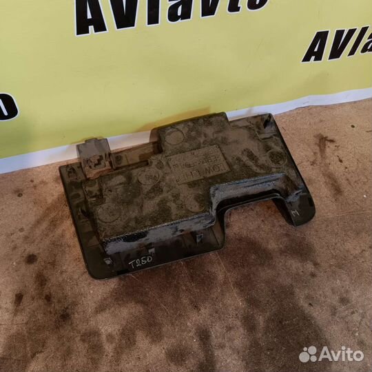 Подрулевой пластик панели Chevrolet Aveo T250