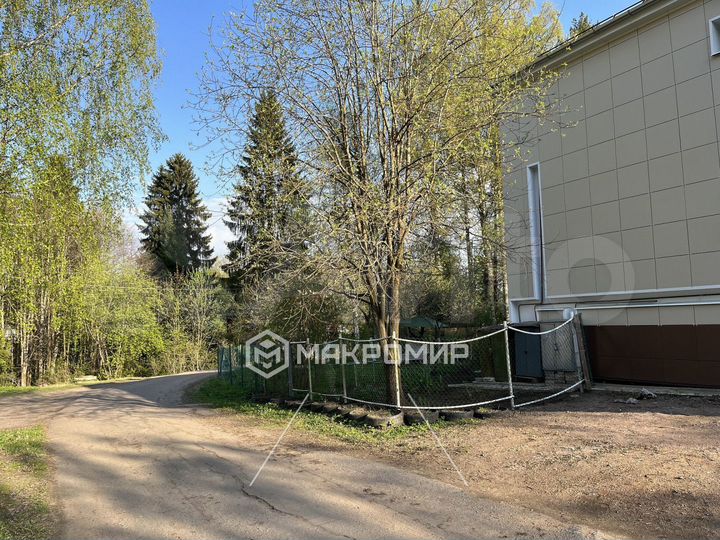 2-к. квартира, 54,2 м², 1/2 эт.