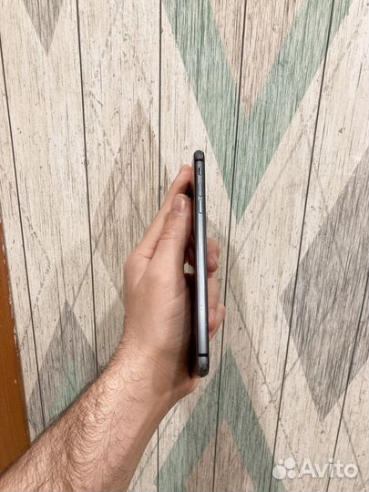 iPhone 8 Plus, 64 ГБ