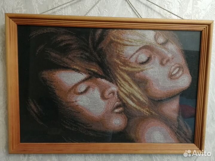 Готовая картина. Вышивка крестом