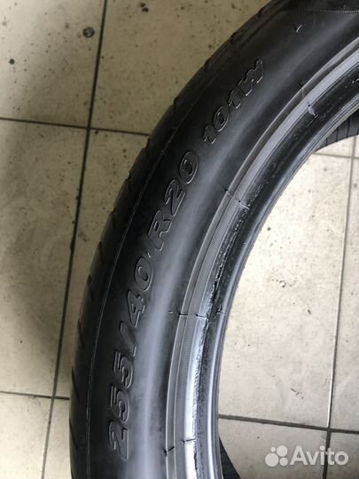 Pirelli P Zero 255/40 R20 и 285/35 R20 101W