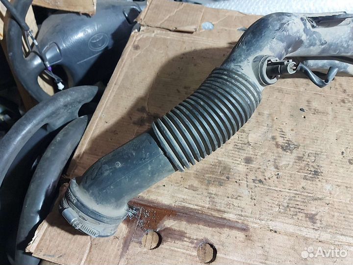 Патрубок воздушного фильтра Opel Vectra B