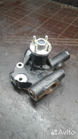 Водяной насос Yanmar 244/249/366/374 Thermo King