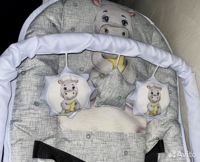 Шезлонг для новорожденных новый