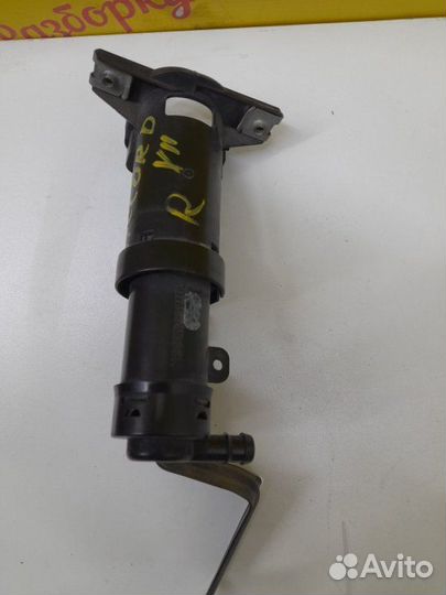 Форсунка омывателя фар правая Honda Accord 7