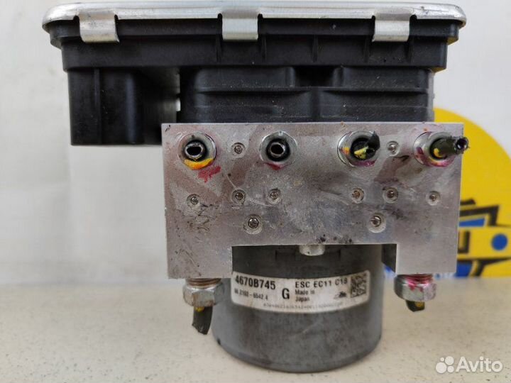 Блок ABS Mitsubishi Outlander 2.0 4J11 2021