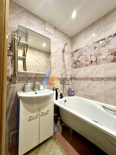 3-к. квартира, 75 м², 2/12 эт.