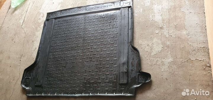 Резиновый коврик prado 150