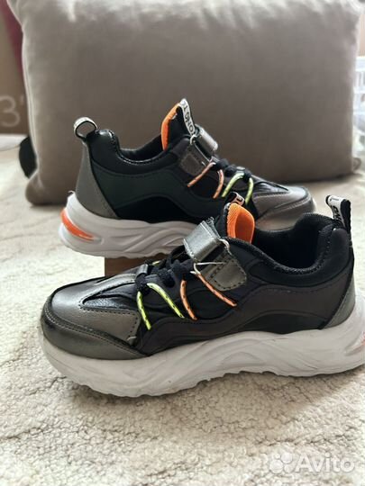 Кроссовки летние