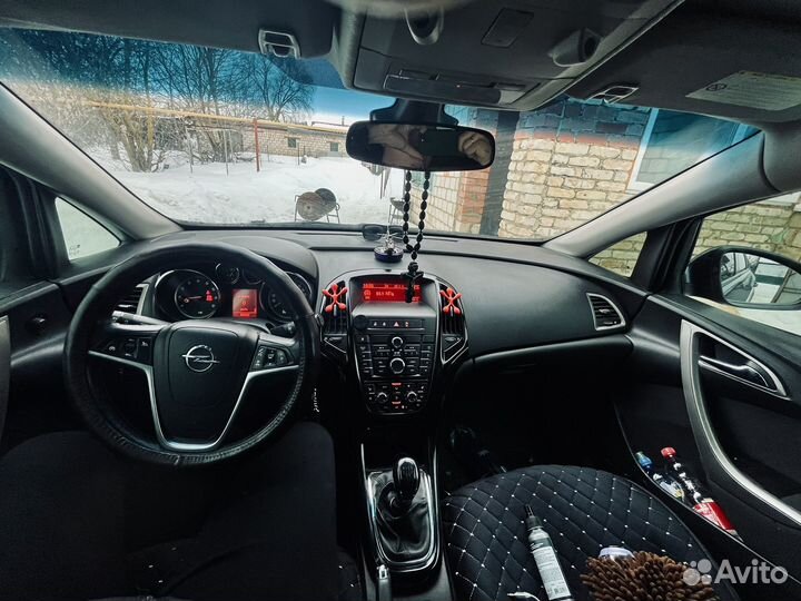 Opel Astra 1.6 МТ, 2010, 198 000 км