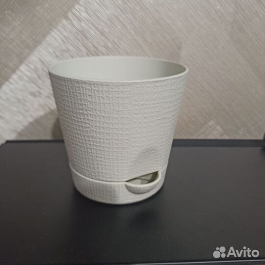 Кашпо горшок для цветов