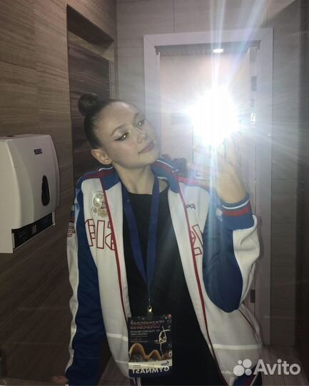 Тренер по художественной гимнастике/растяжке