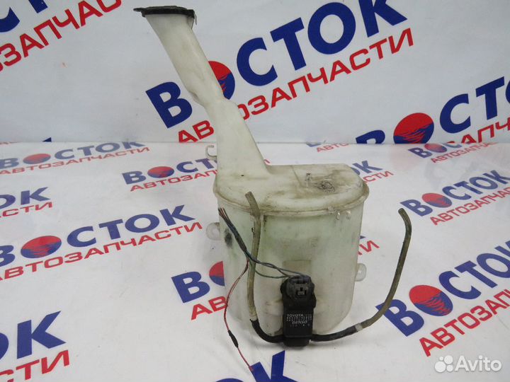 Бачок омывателя toyota BB NCP30, NCP31, NCP35, NCP