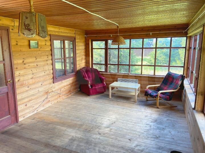 Дом 68 м² на участке 9 сот.