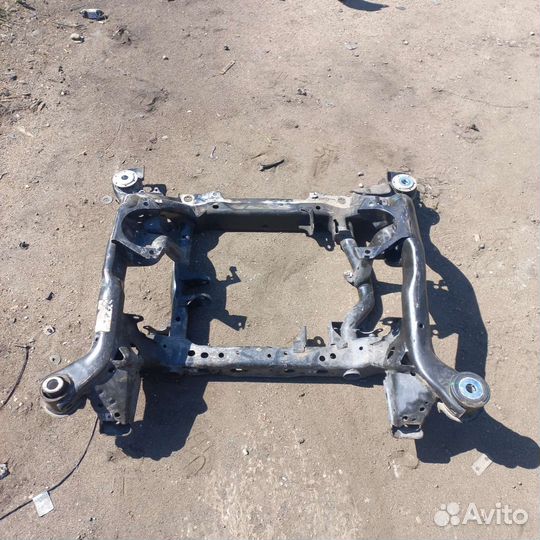 Подрамник Мерседес гле купе