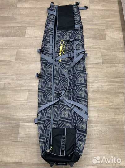 Чехол для сноуборда на колесах