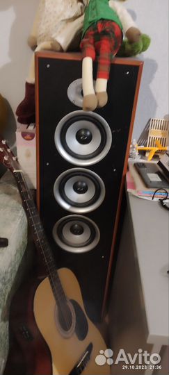 Колонки ultimate 4 -фронта 1 центр + denon 1507