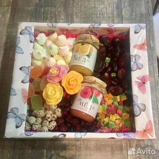 Подарочный бокс