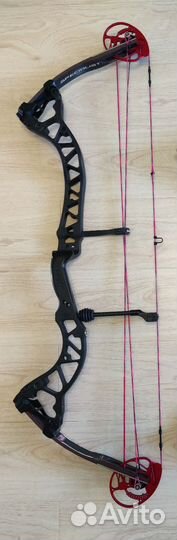 Лук блочный Bowtech specialist