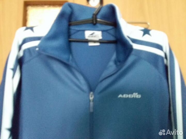 Спортивный костюм женский р-р 52-54