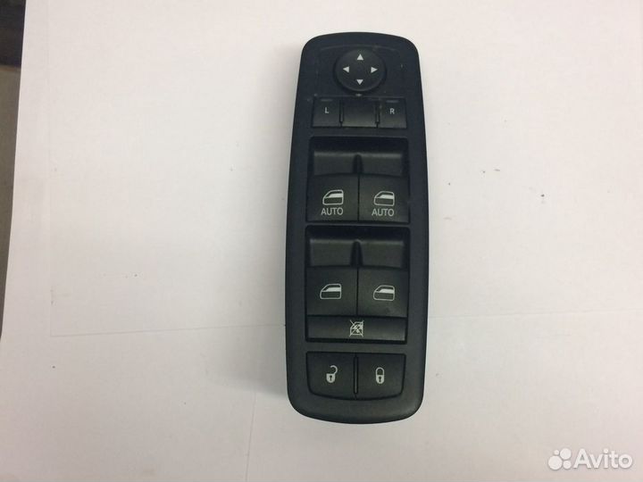 Блок стеклоподъемников Джип Гранд Чероки WK2