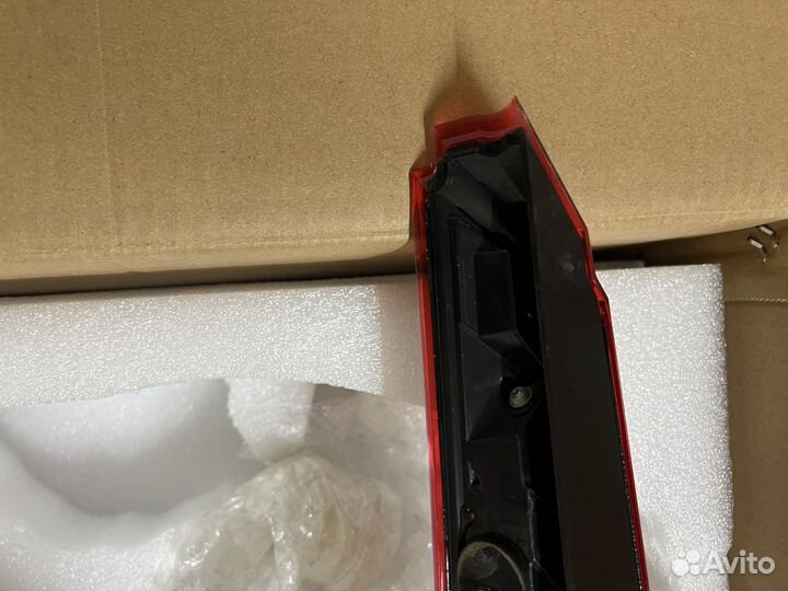 Задний правый фонарь Volvo XC60 2018