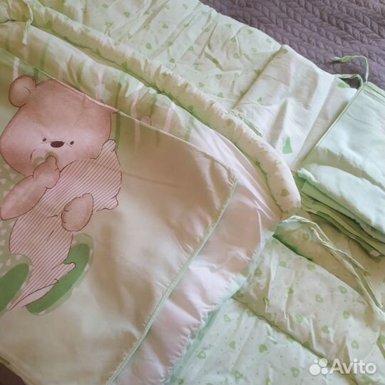 Комплект в детскую кроватку бортики