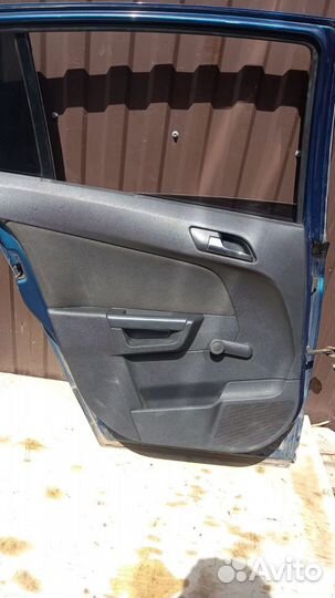 Обшивка двери, Опель Астра,Opel Astra H