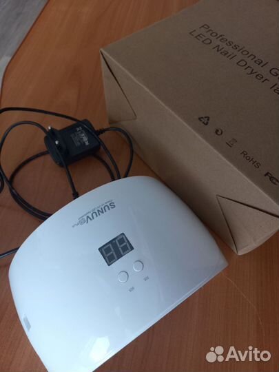 Лампа для ногтей