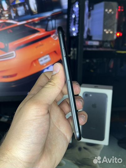 iPhone 7, 32 ГБ
