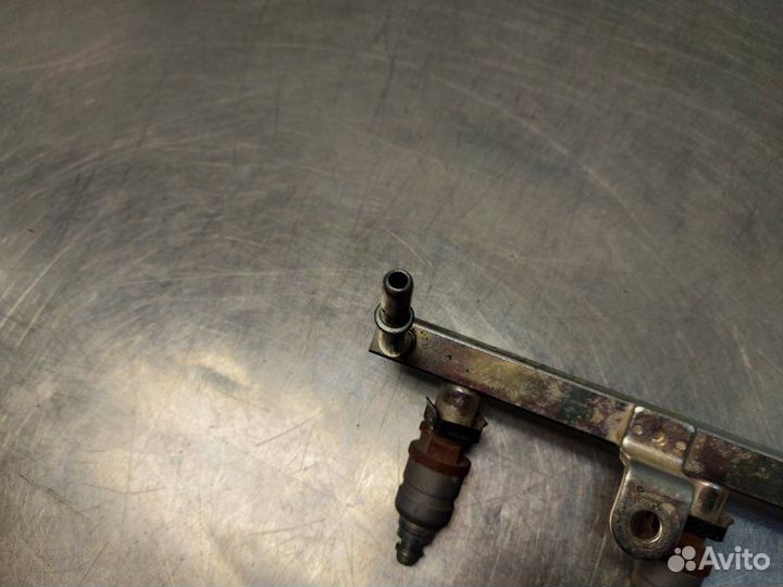 Топливная рейка рампа с форсунками Chevrolet