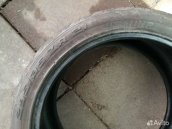 Continental CrossContact UHP E 295/35 R21 107Y