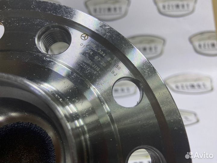 Ступица передняя A2053340200 mercedes