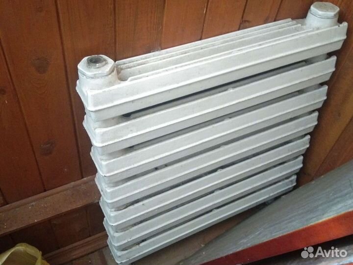 Батарея чугунная