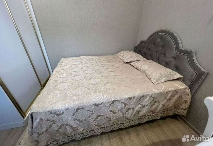 Кровать