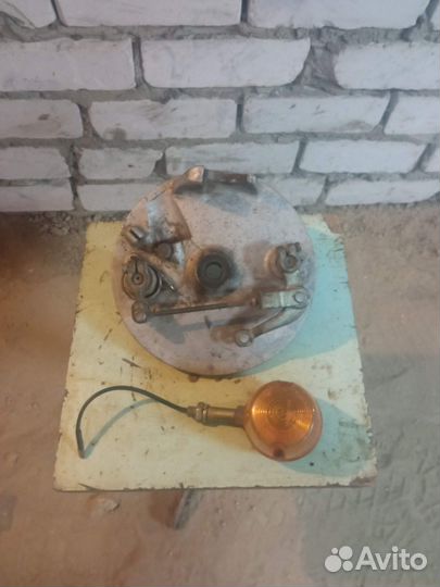 Тормозной барабан, поворотники.Мотоцикл Иж Ю5