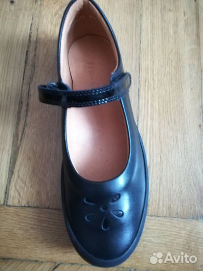 Продам туфли д