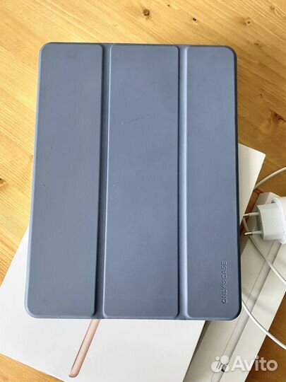 iPad 8 2020 + Apple Pencil