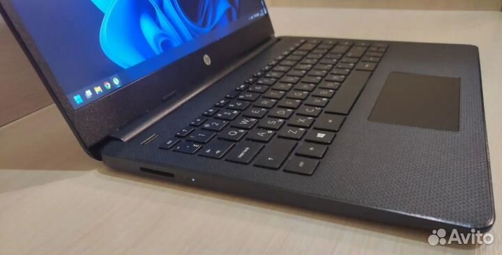 HP / i3-1005G1 / 8gb RAM / SSD 256gb