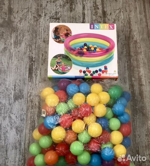 Бассейн детский с шариками Intex