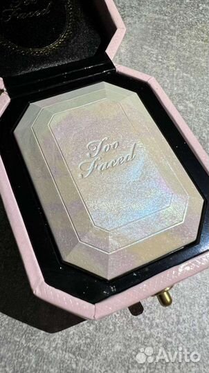 Too faced хайлайтер Diamond light fire