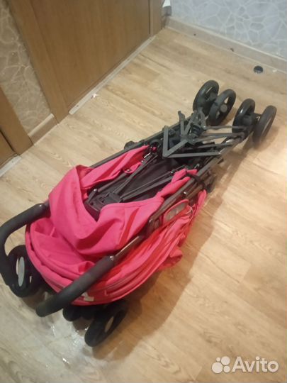 Прогулочная коляска трость